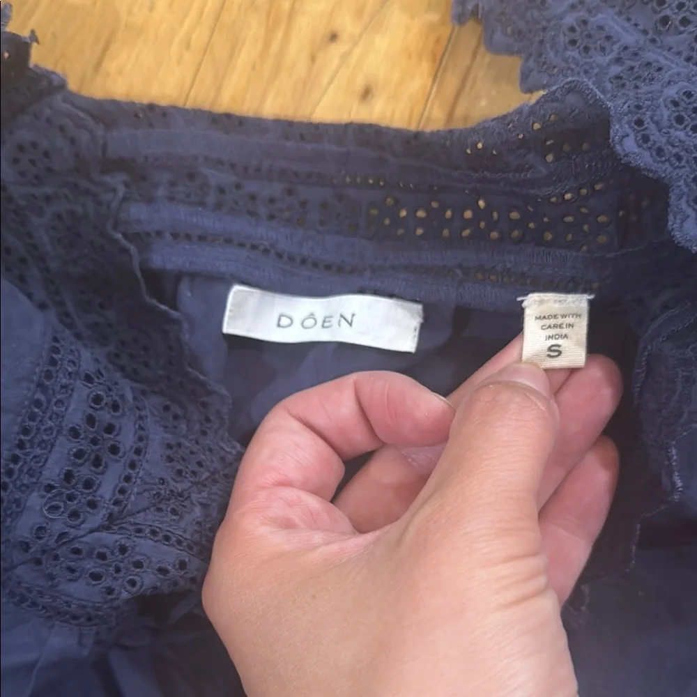 Doen Blue Sleeveless Bustier Blouse - Picture 2 of 4